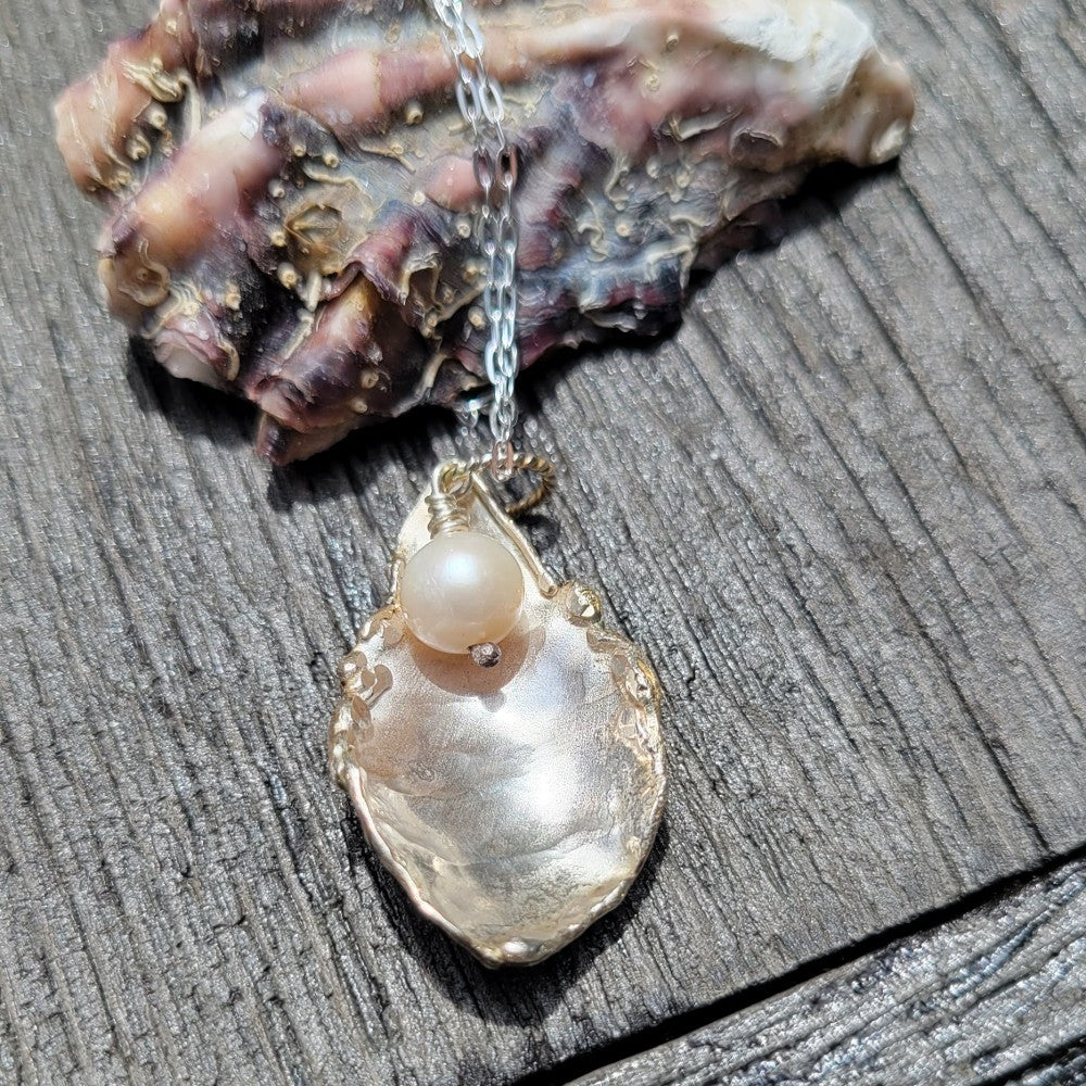 Oyster Pendant with 8mm Cultured Pearl