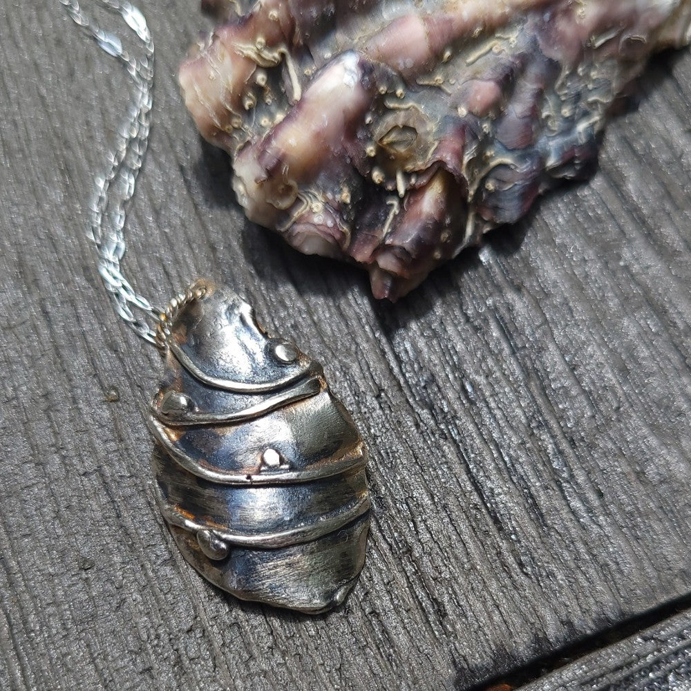 Oyster Pendant with 8mm Cultured Pearl