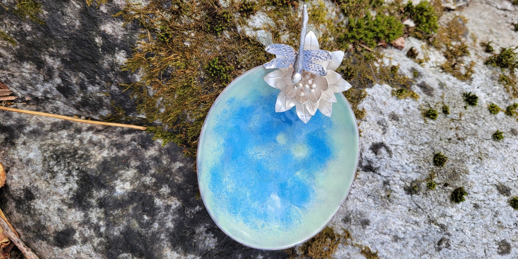 Waterlily and dragonfly little luxury bowl